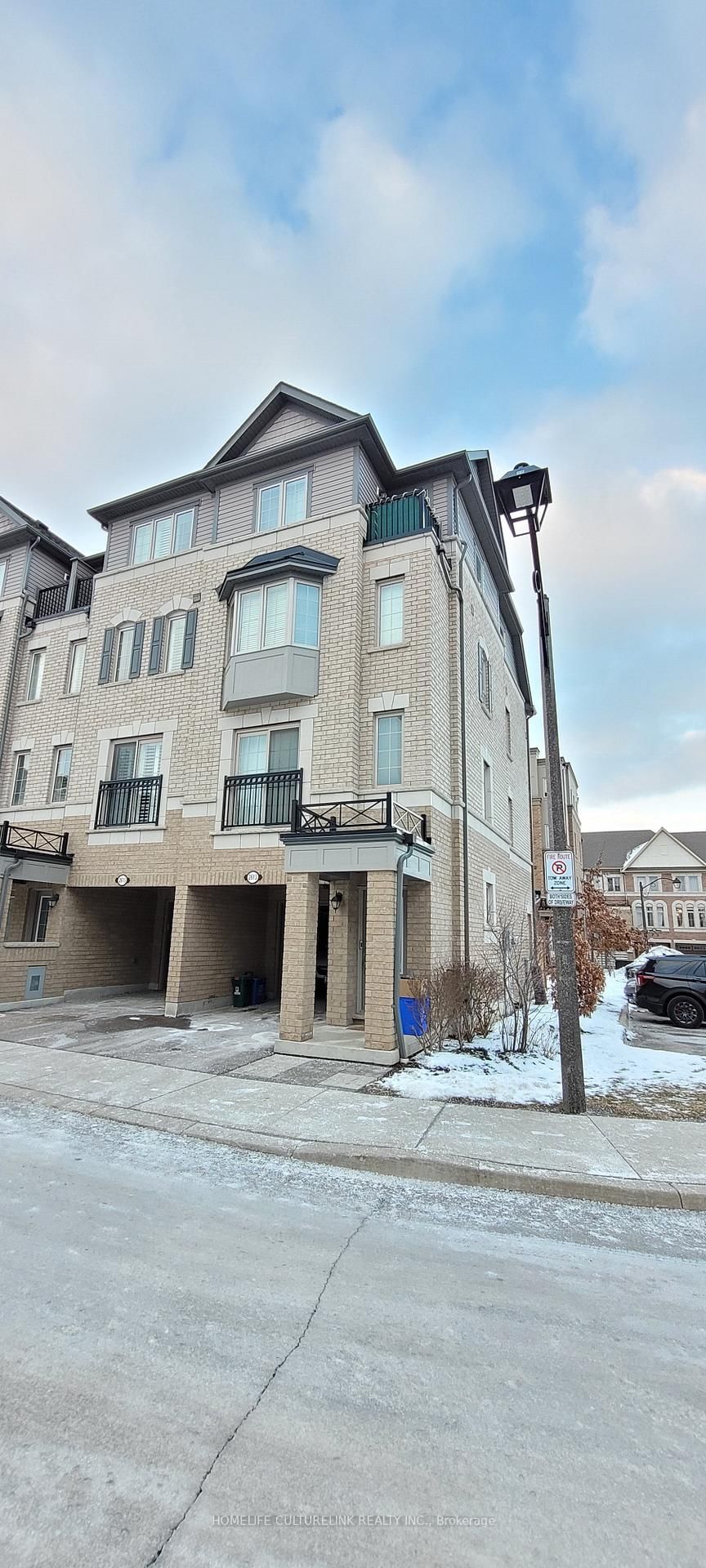 Townhouse for sale at 2613 EAGLESHAM Path, Oshawa, Windfields, L1L 0M7 - MLS: E11942667