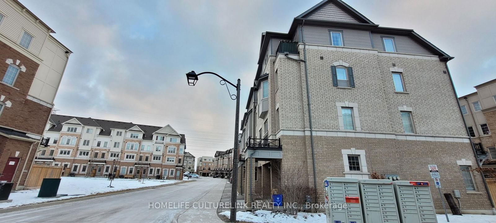 Townhouse for sale at 2613 EAGLESHAM Path, Oshawa, Windfields, L1L 0M7 - MLS: E11942667