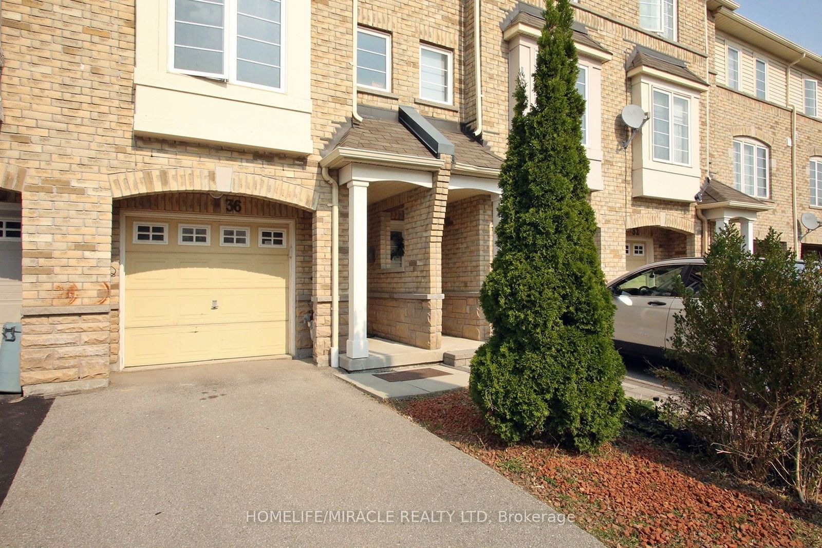 Townhouse for sale at 36 Stonewood Street, Ajax, South West, L1S 0B2 - MLS: E11942783