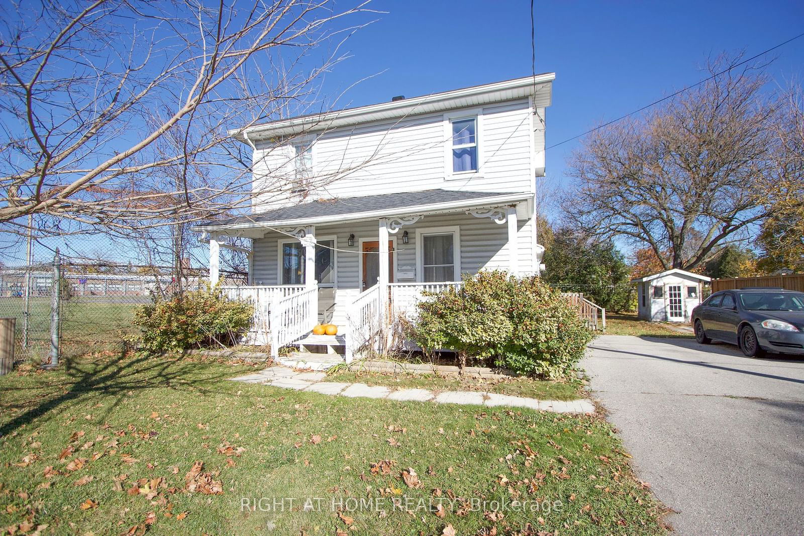 Detached House for sale at 53 Duke Street, Clarington, Bowmanville, L1C 2V4 - MLS: E11942941