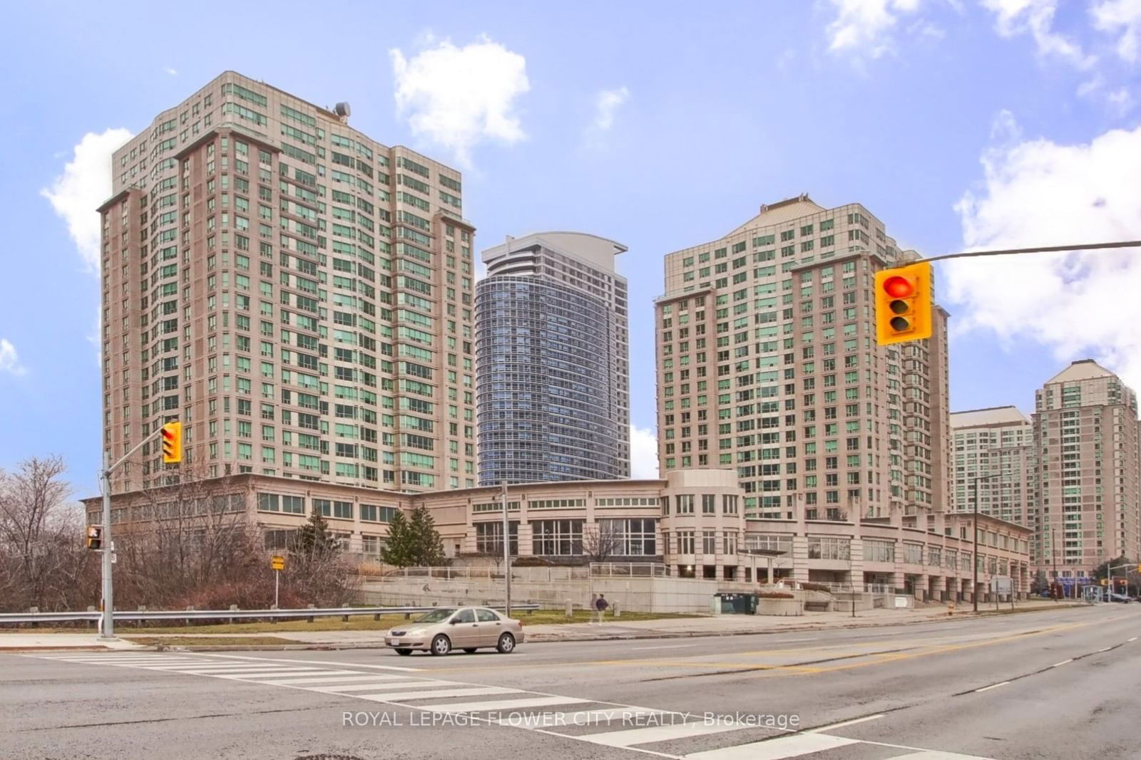 Condo for lease at 2206-18 Lee Centre Drive, Toronto, Woburn, M1H 3H5 - MLS: E11942944