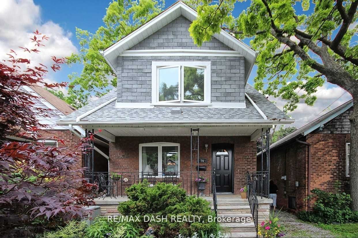 Detached House for lease at 74 Oak Park Avenue, Toronto, Woodbine-Lumsden, M4C 4M3 - MLS: E11943060