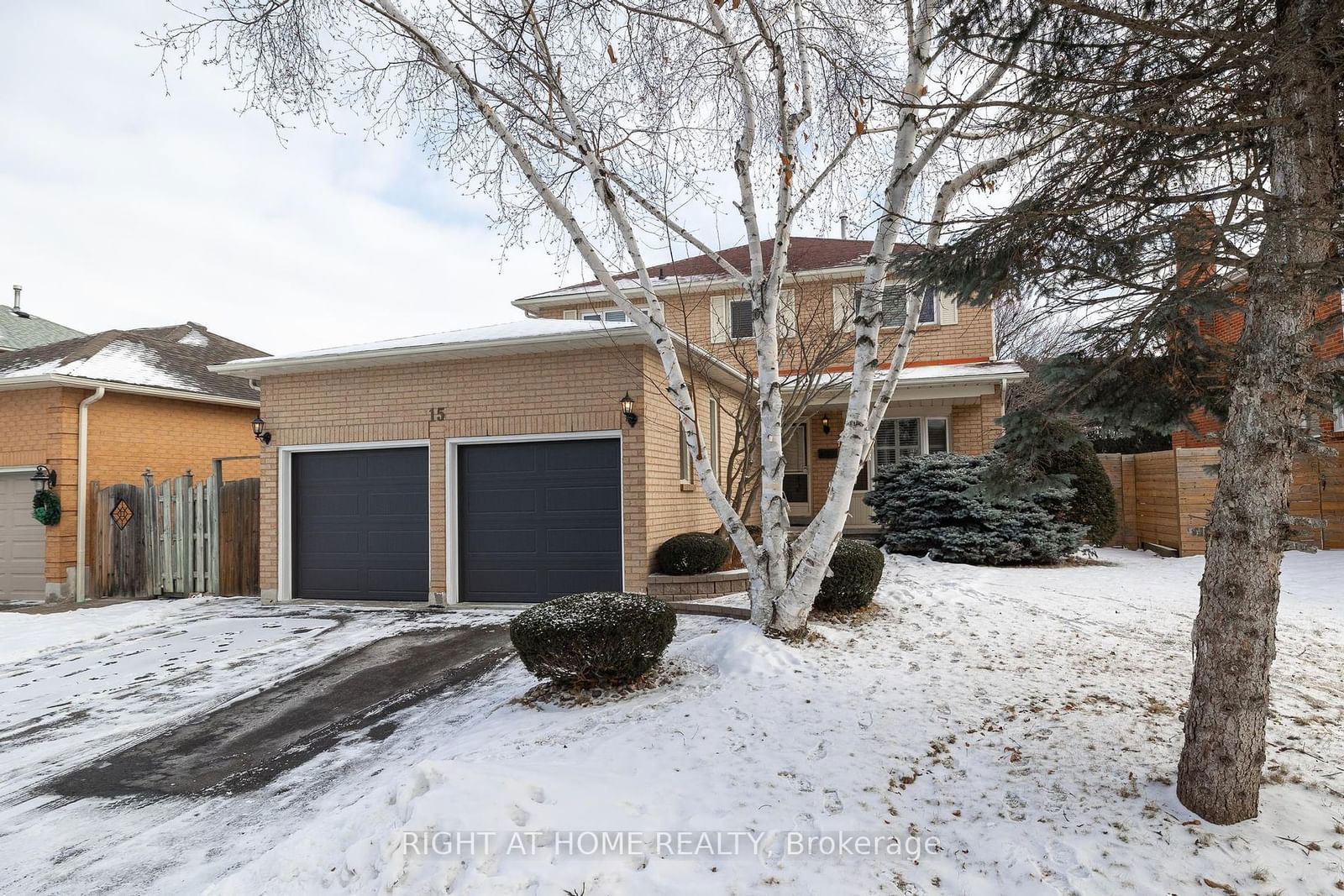 Detached House for sale at 15 Ribblesdale dr Drive, Whitby, Pringle Creek, L1N 6Z3 - MLS: E11943070