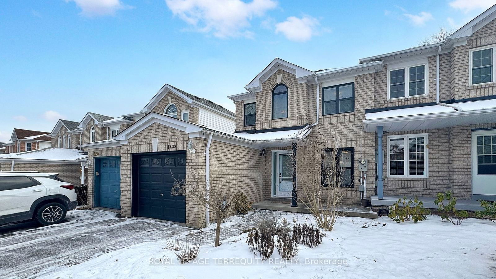 Townhouse sold at 1438 Major Oaks Road, Pickering, Brock Ridge, L1X 2N4 - MLS: E11943339