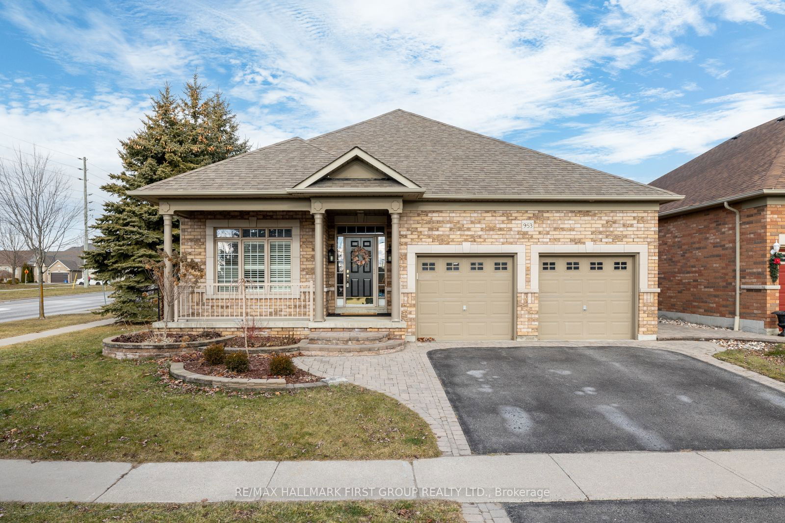 Detached House sold at 953 Greenleaf Circle, Oshawa, Taunton, L1K 2W8 - MLS: E11943751