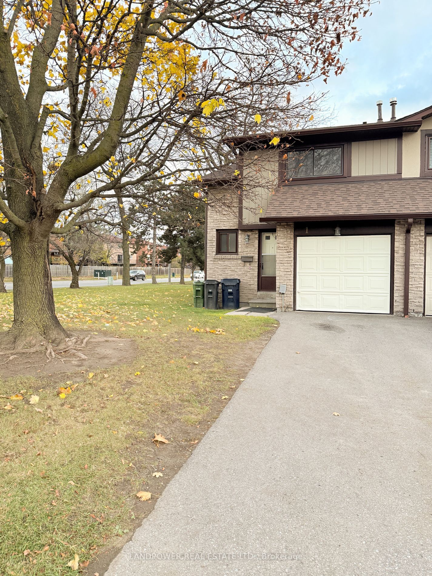 Townhouse leased at 1 Fundy Bay Boulevard, Toronto, Steeles, M1V 2M5 - MLS: E11943768