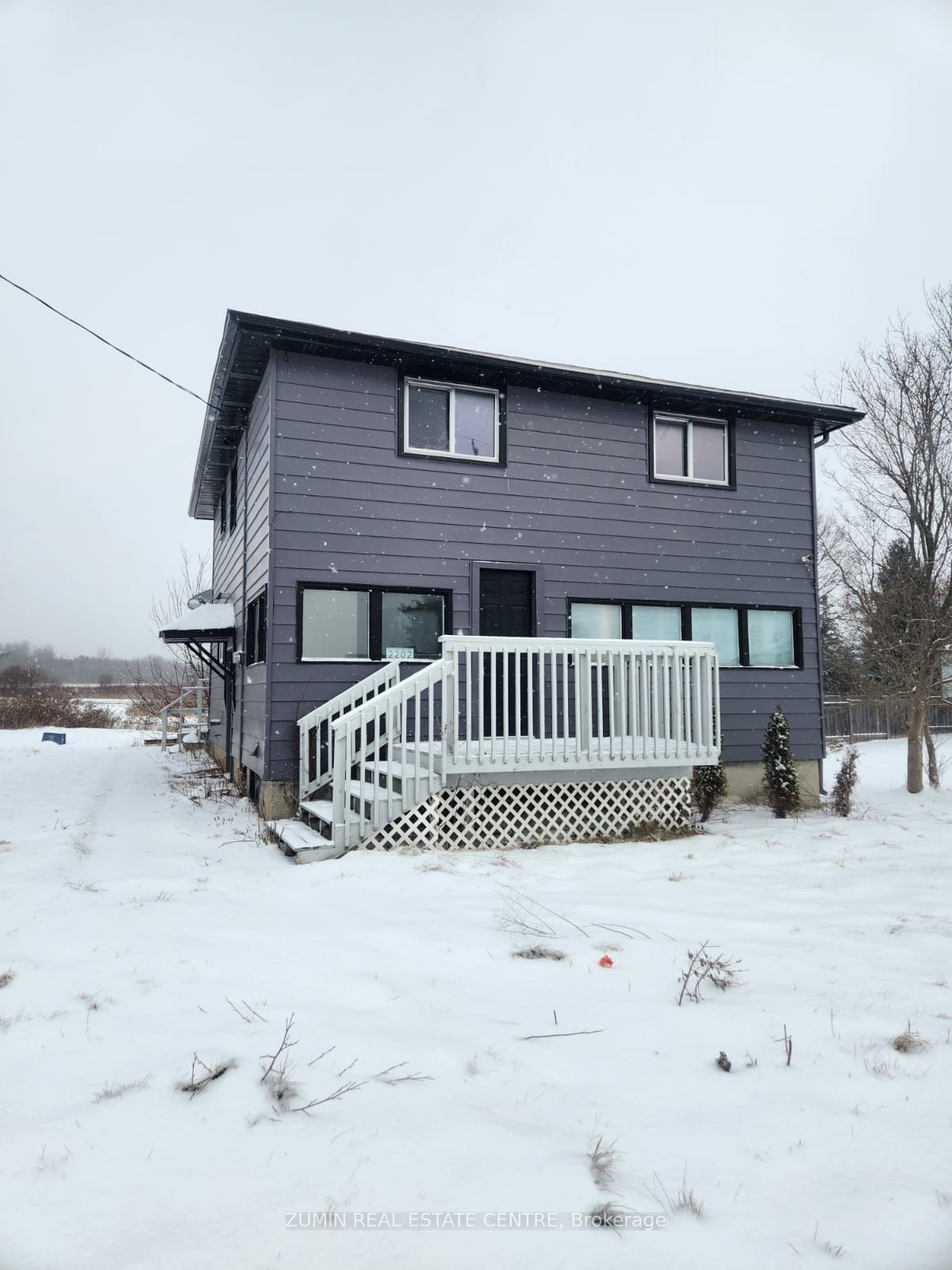 Detached House for sale at 2202 Hwy #2, Clarington, Bowmanville, L1C 3K2 - MLS: E11943801