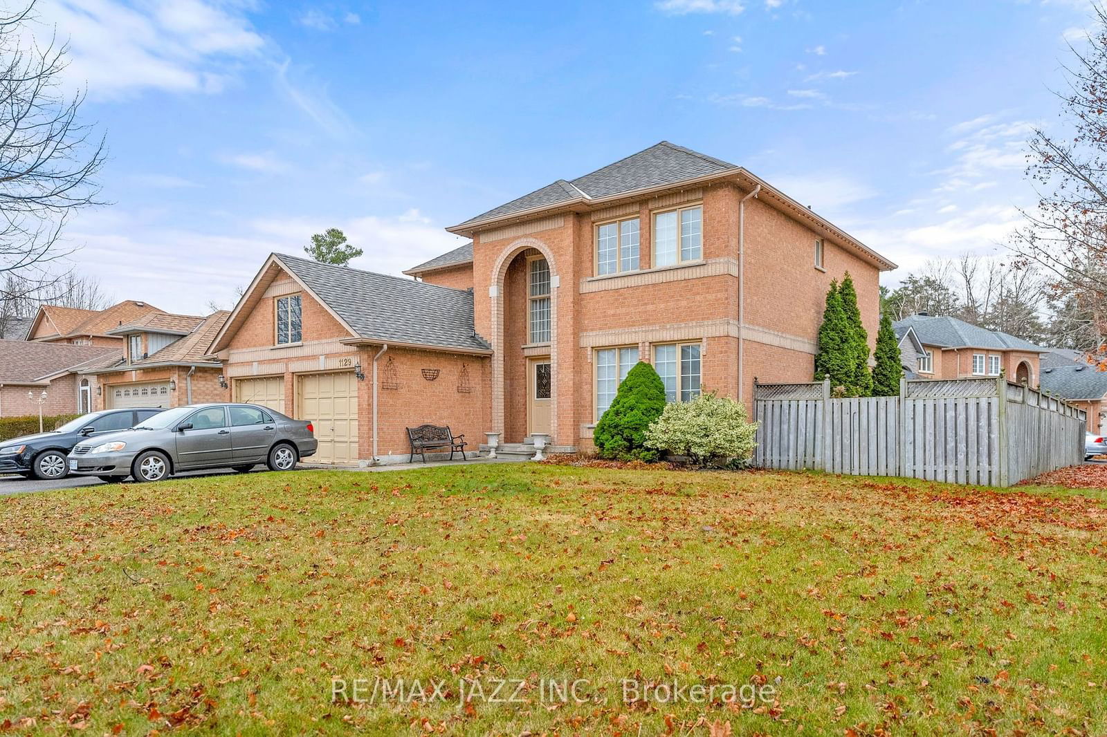 Detached House for sale at 1129 Gossamer Drive, Pickering, Liverpool, L1X 2T8 - MLS: E11944408