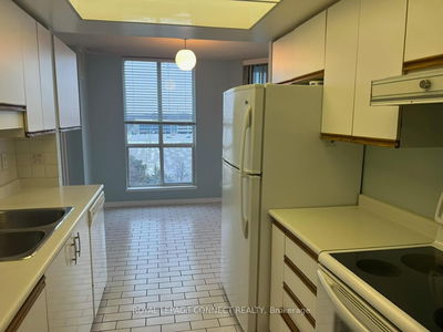 Unit 809 — 360 Watson St, Whitby - Port Whitby image-0-2