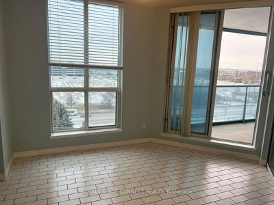 Unit 809 — 360 Watson St, Whitby - Port Whitby image-0-3
