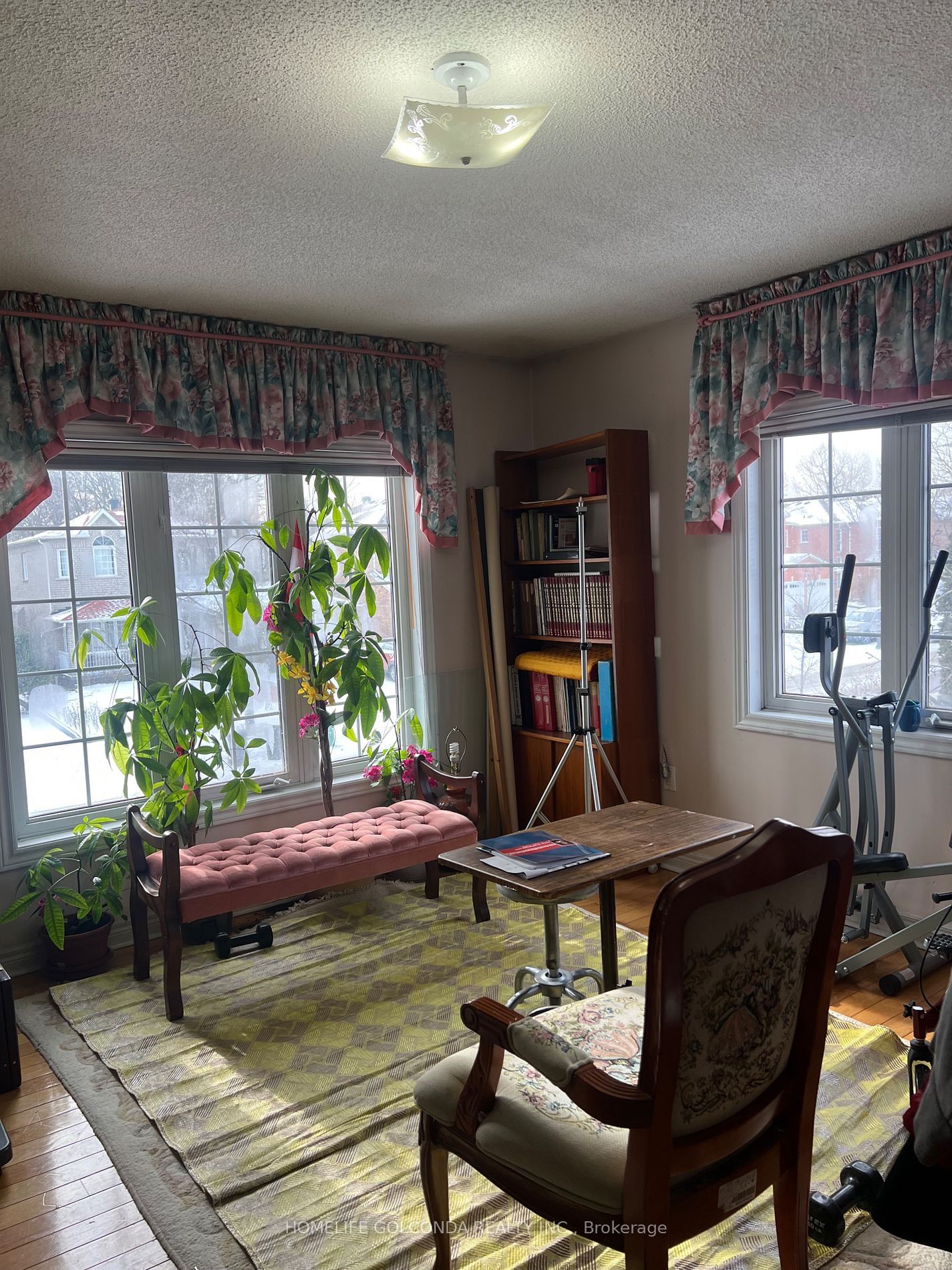 Listing Image 7