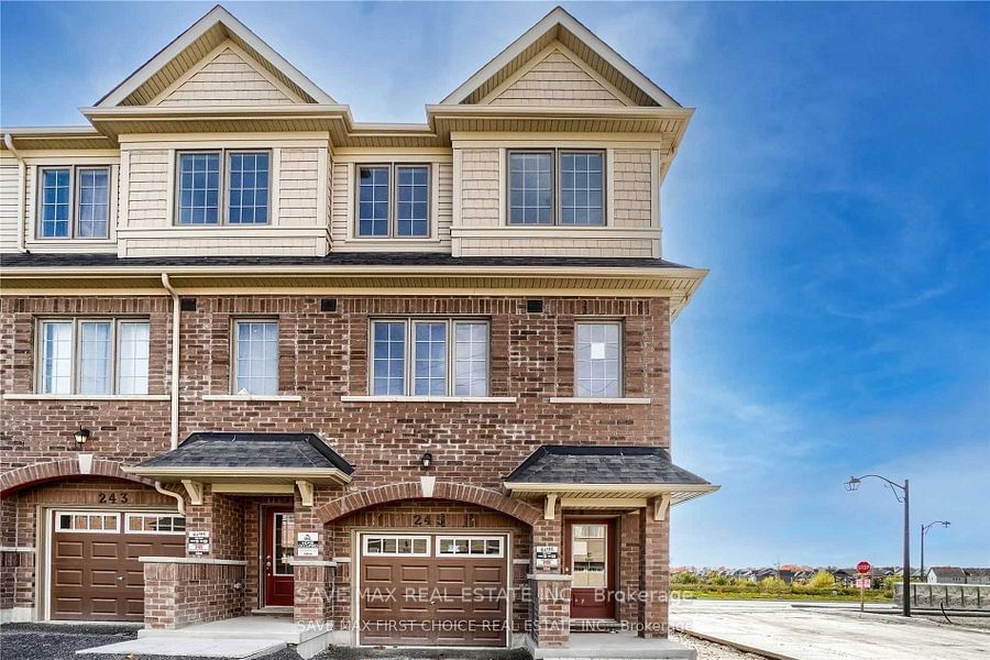 Townhouse for lease at 245 Royal Northern Path, Oshawa, Windfields, L1L 0R6 - MLS: E11944624