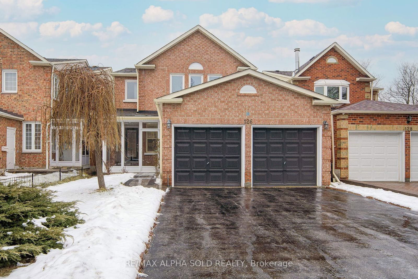 Detached House for sale at 126 Chapel Park Square, Toronto, Steeles, M1V 2S5 - MLS: E11944771