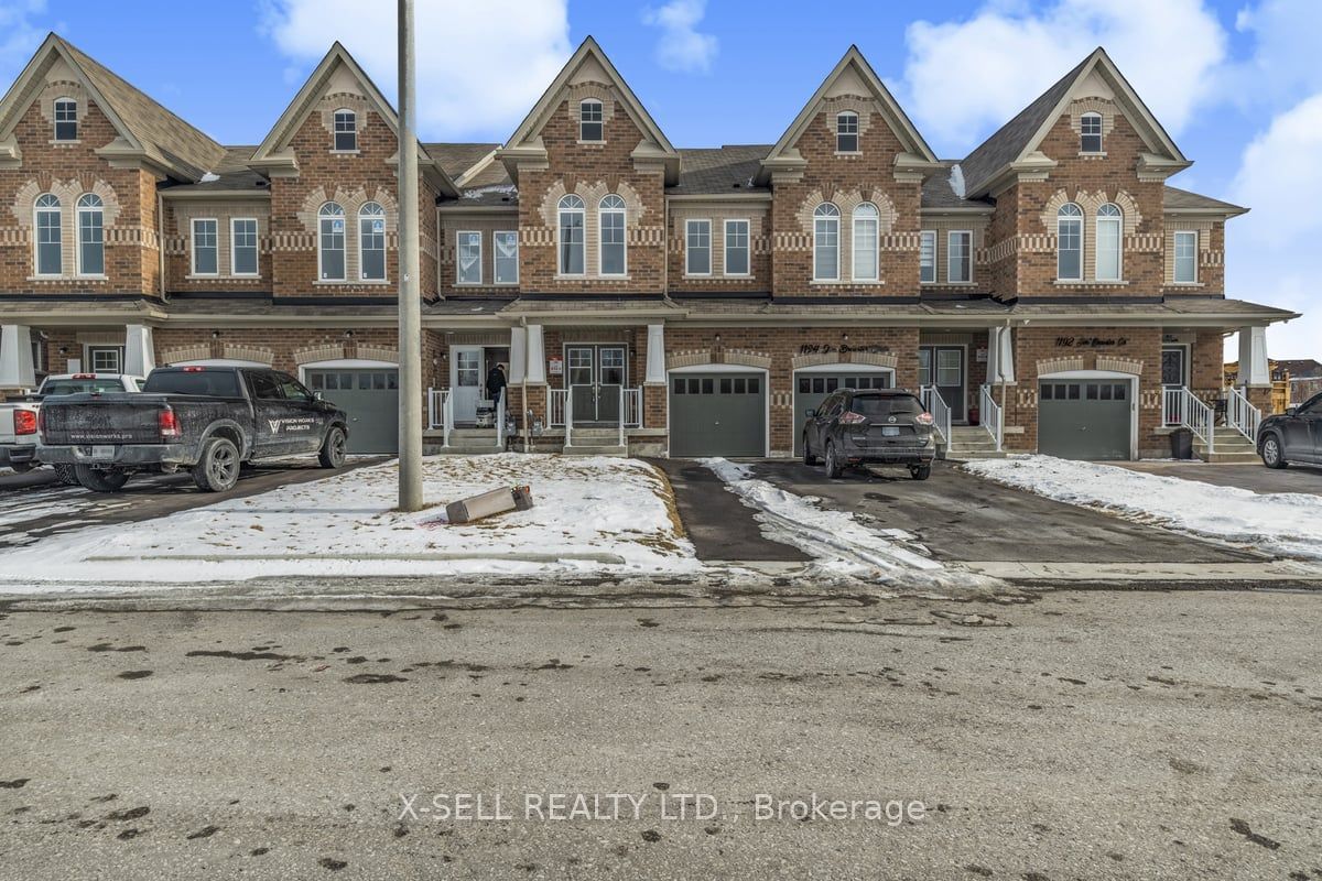 Townhouse sold at 1196 Jim Brewster Circle, Oshawa, Eastdale, L1K 1A5 - MLS: E11945250