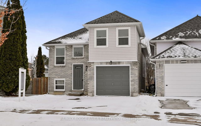 31 Broadlands Crescent