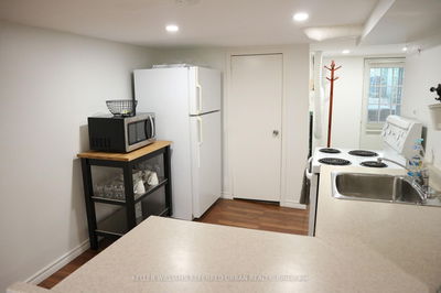 Unit lower — 39 Darrell Ave, Toronto - East End-Danforth image-0-3