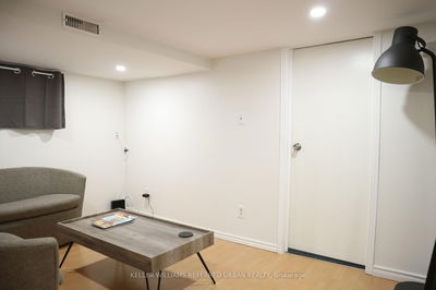 Unit lower — 39 Darrell Ave, Toronto - East End-Danforth image-0-4
