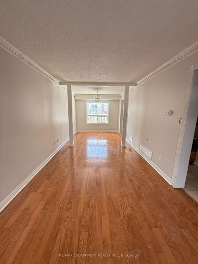 147 Andona Cres, Toronto - Centennial Scarborough image-0-4