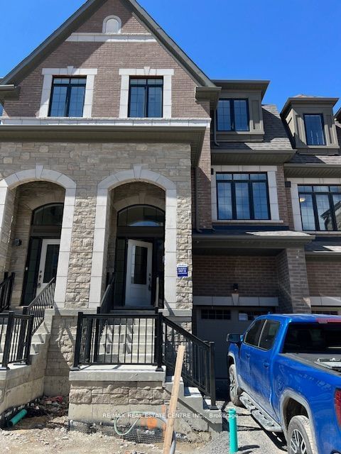 Townhouse for lease at 32-55 Selfridge Way, Whitby, Downtown Whitby, L1N 2J5 - MLS: E11945746