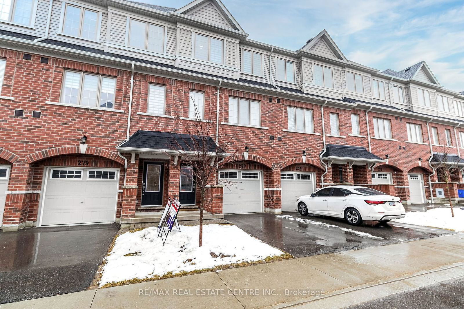 Townhouse for sale at 77-277 Danzatore Path, Oshawa, Windfields, L1L 0P9 - MLS: E11946297