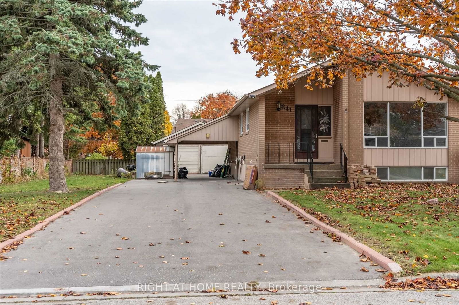 Building at 841 Reytan Boulevard, Pickering, Bay Ridges