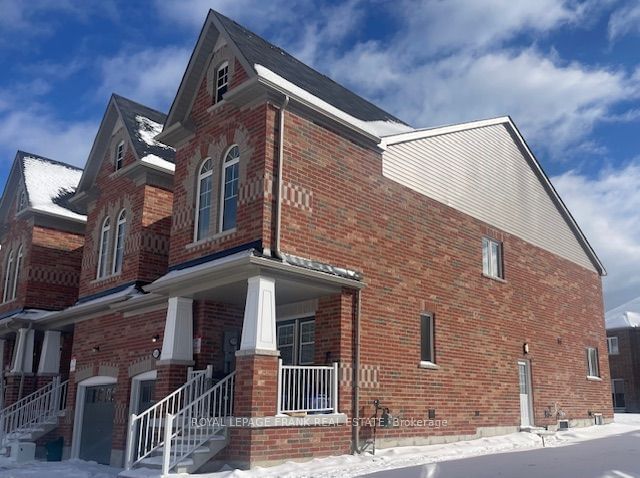 Townhouse for lease at 1181 Kettering Drive, Oshawa, Eastdale, L1K 0A2 - MLS: E11946762