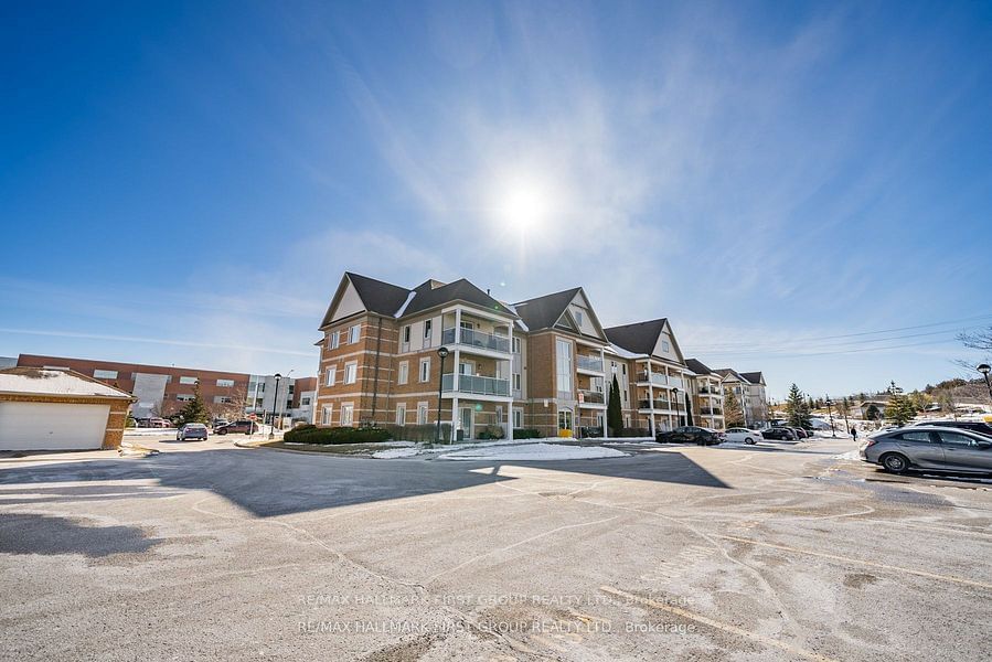 Condo for sale at 102-132 Aspen Springs Drive, Clarington, Bowmanville, L1C 0H1 - MLS: E11946792