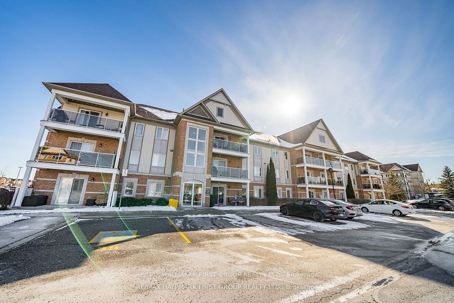 Condo for sale at 102-132 Aspen Springs Drive, Clarington, Bowmanville, L1C 0H1 - MLS: E11946792