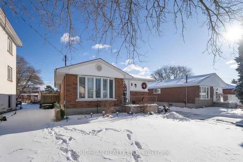 home for sale on 925 Byron Street N