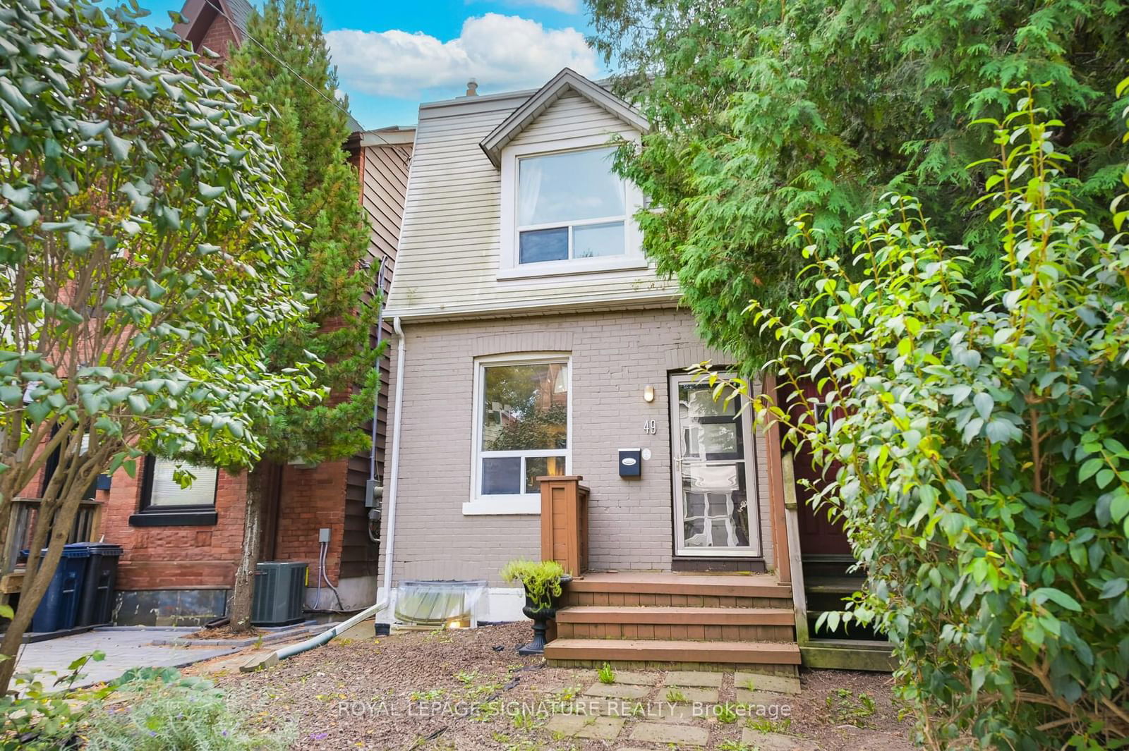 Semi-Detached House for lease at 49 Austin Avenue, Toronto, South Riverdale, M4M 1V7 - MLS: E11947258