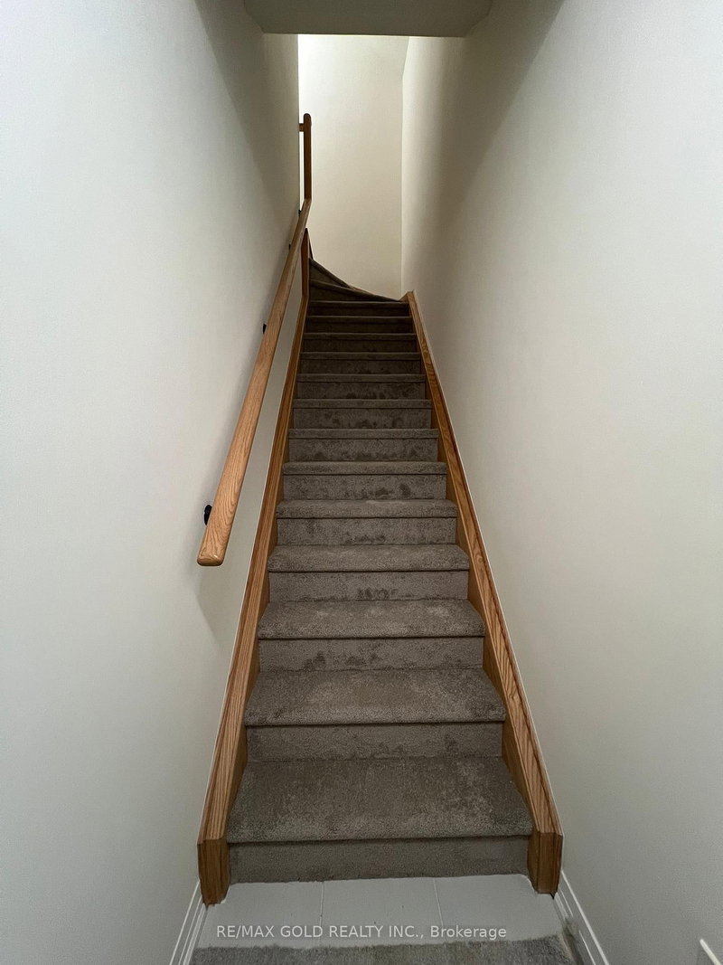 7 - 35 Priya Lane, Toronto, M1B 0E8 | Image 2