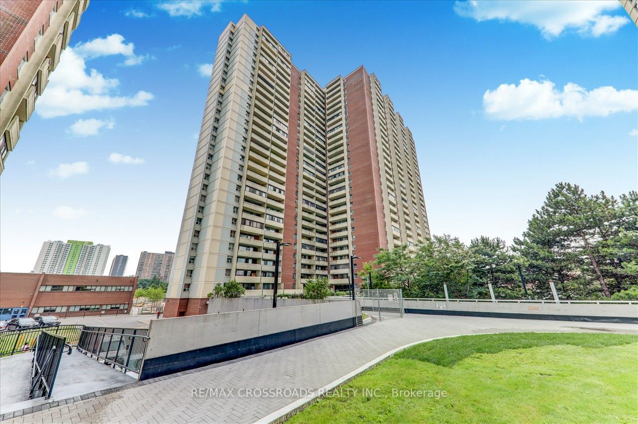 Condo for sale at 910-5 Massey Square, Toronto, Crescent Town, M4C 5L6 - MLS: E11947656