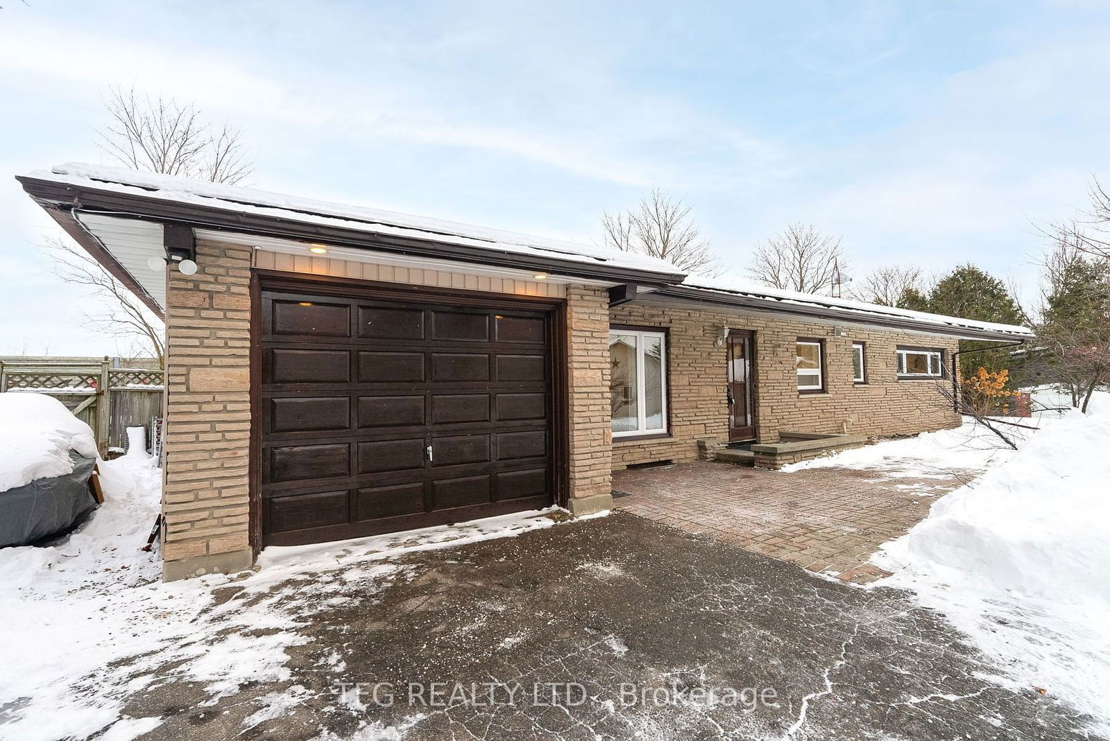 Detached House sold at 169 Mill Street, Clarington, Orono, L0B 1M0 - MLS: E11947931