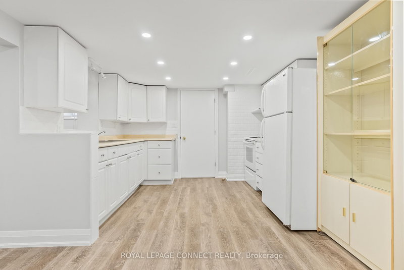 124 Burcher Rd, Ajax, L1S 2R4 | Image 2