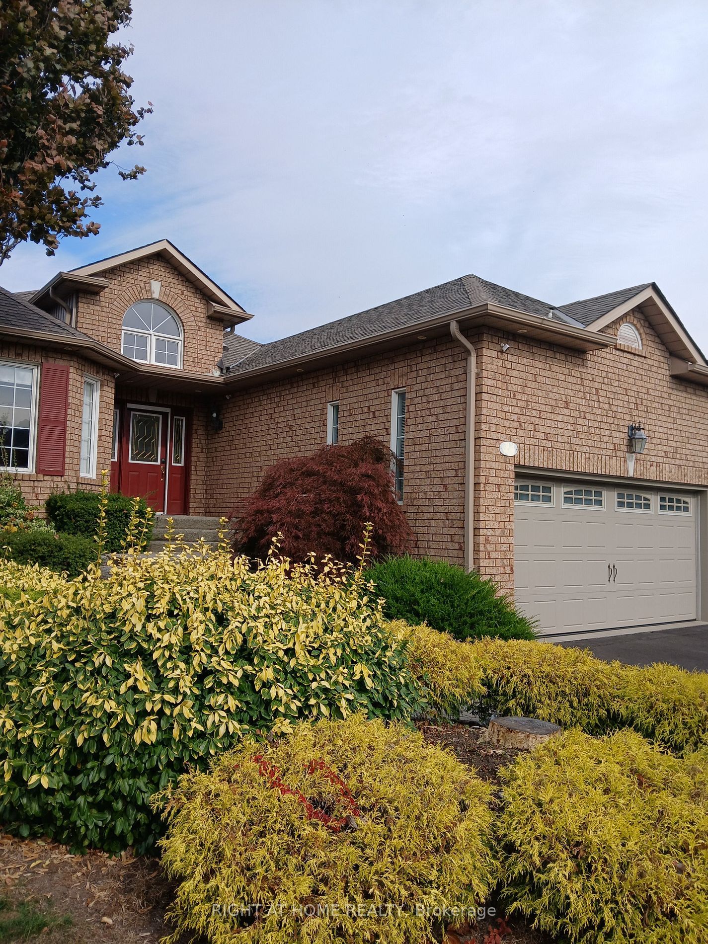 Detached House leased at 61 Patrick Drive, Whitby, Pringle Creek, L1R 2L3 - MLS: E11948457