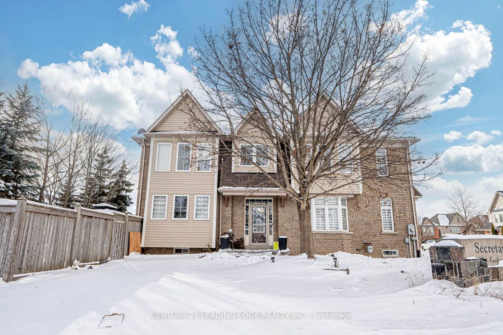 Detached House for sale at 145 Woodbine Place, Oshawa, Windfields, L1L 1C5 - MLS: E11948497