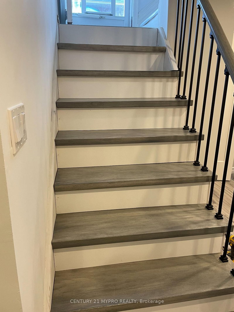 Bsmt - 110 Front St E, Whitby, L1N 1A1 | Image 3