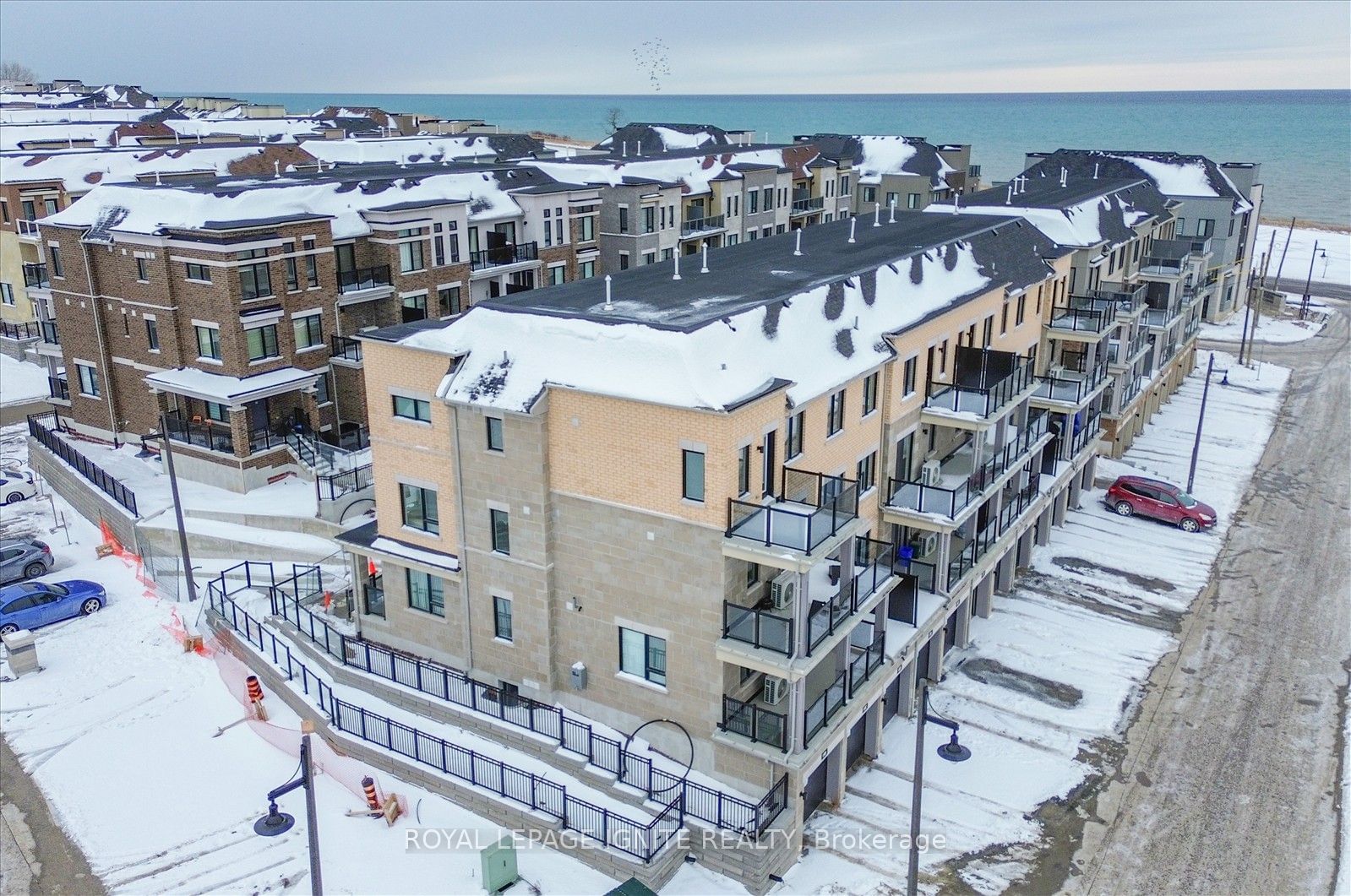 Townhouse for sale at A-15 Lookout Drive, Clarington, Bowmanville, L1C 7E9 - MLS: E11949167