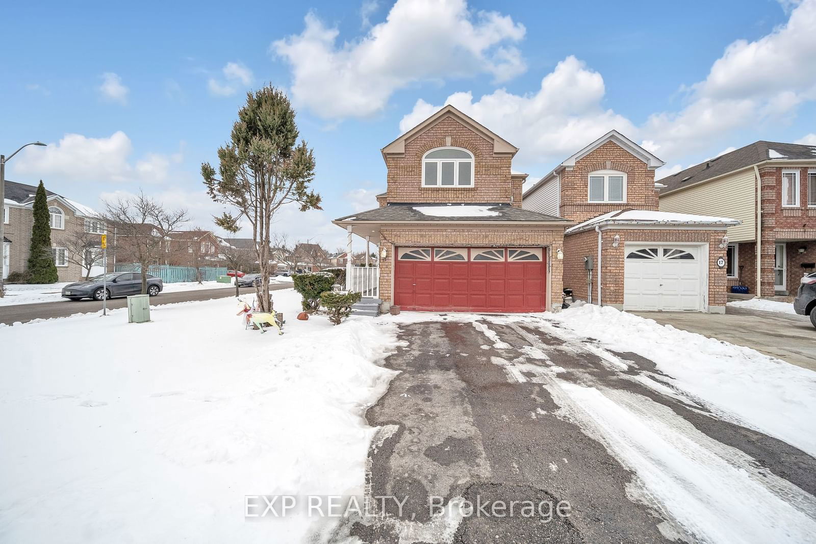 Detached House sold at 137 Smales Drive, Ajax, Central, L1Z 1G7 - MLS: E11950246