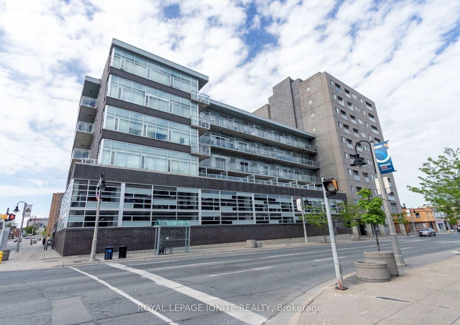 Condo sold at 801-44 Bond Street, Oshawa, O'Neill, L1G 6R2 - MLS: E11950350