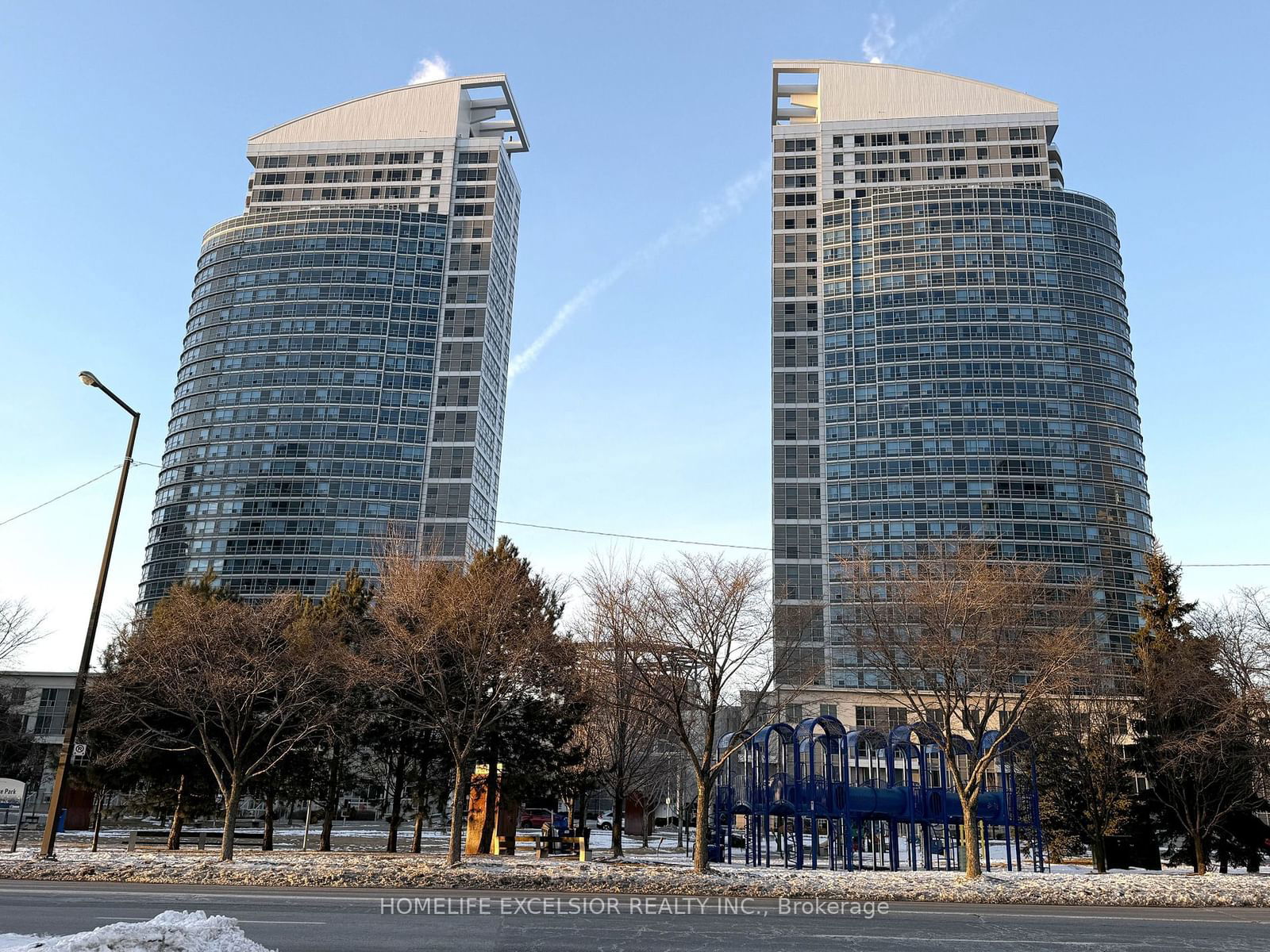 Condo for lease at 1515-36 Lee Centre Drive, Toronto, Woburn, M1H 3J1 - MLS: E11950474