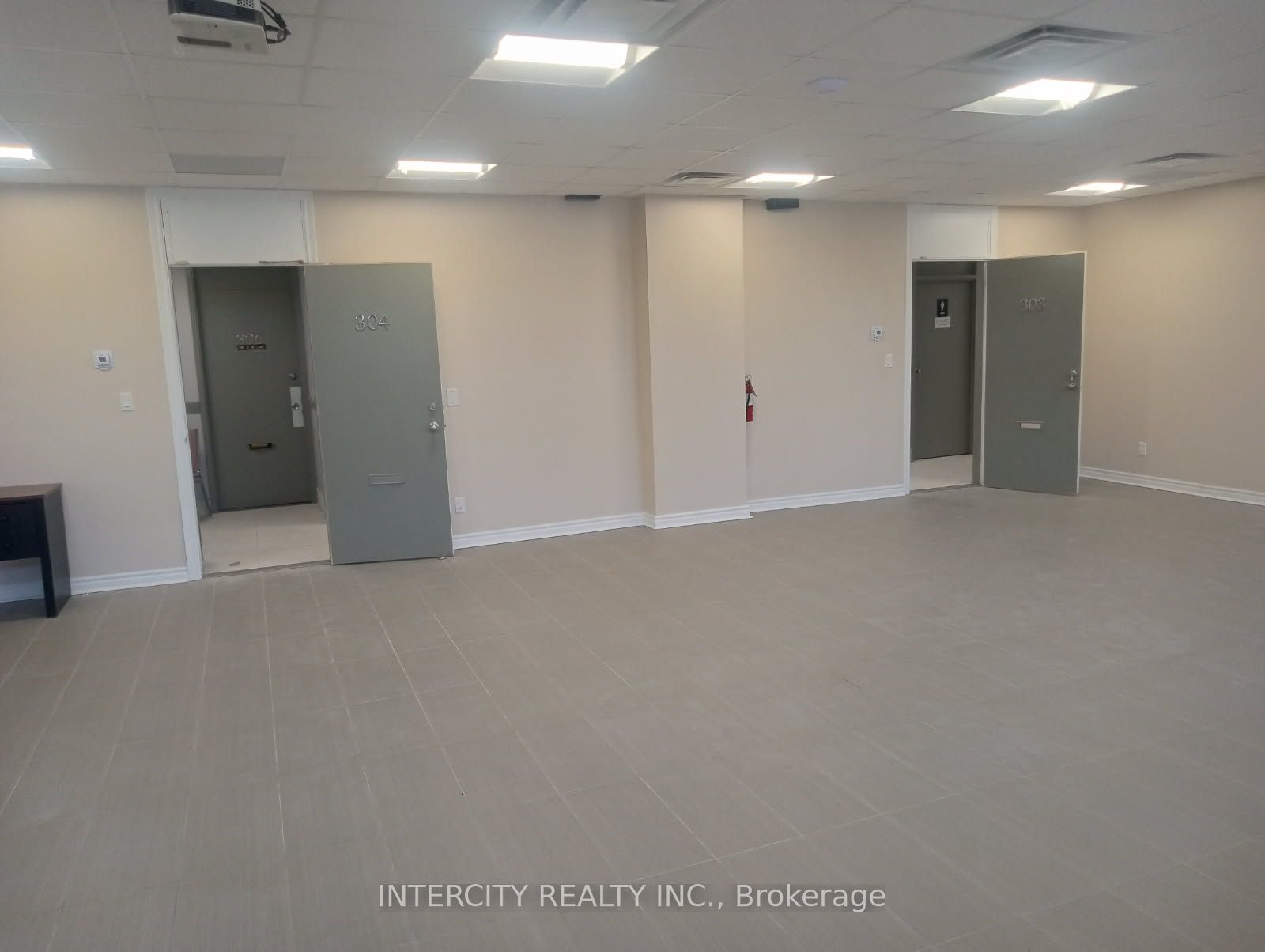 2901 Lawrence Avenue E, Unit 303 - Photo 2