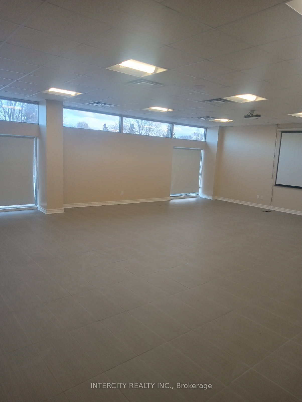 2901 Lawrence Avenue E, Unit 303 - Photo 4