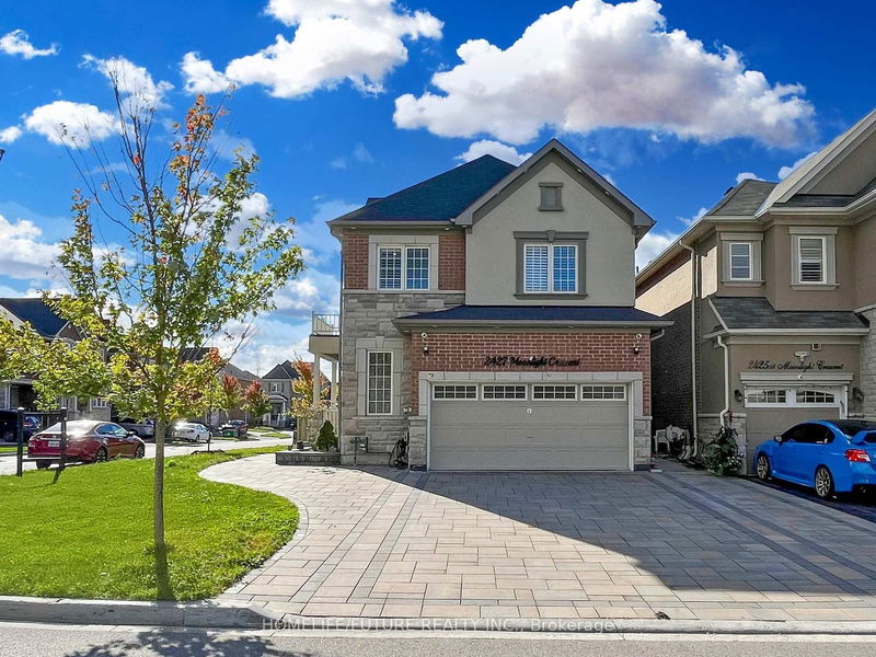 home for sale on 2427 Moonlight Crescent