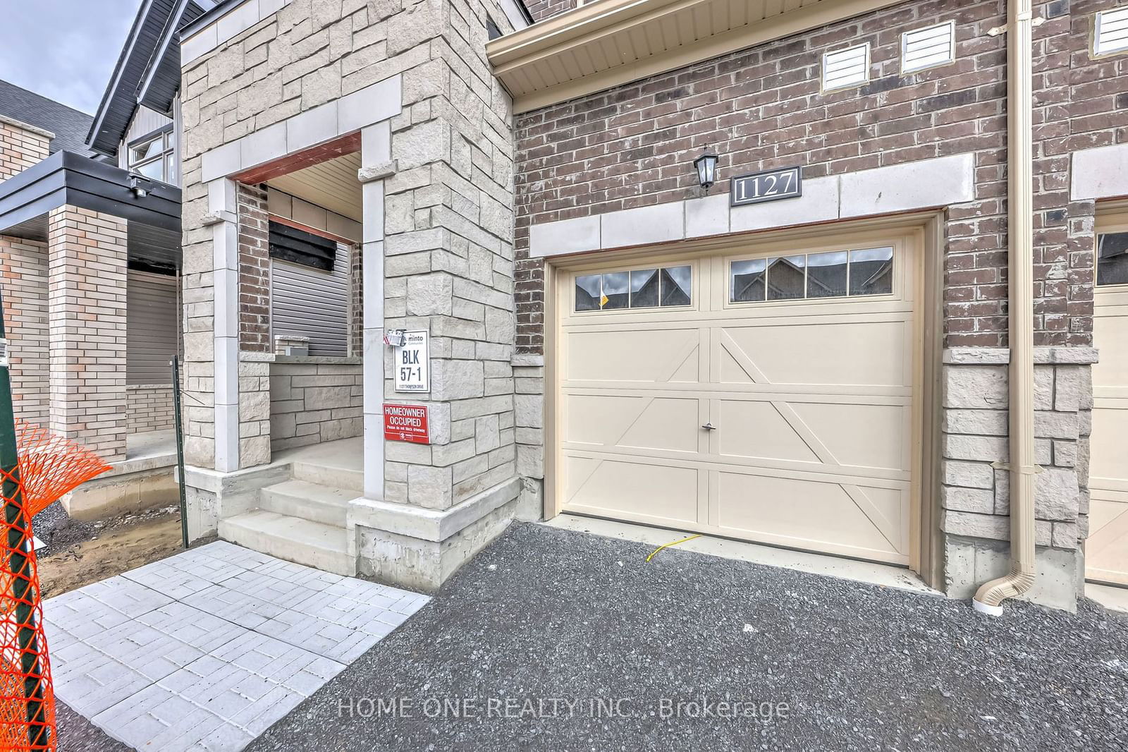 Townhouse for lease at 1127 Thompson Drive, Oshawa, Kedron, L1L 0V4 - MLS: E11950848