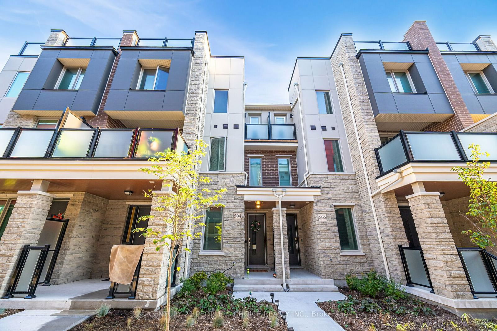 Townhouse sold at 504-1034 Reflection Place, Pickering, Rural Pickering, L1X 0L1 - MLS: E11951022