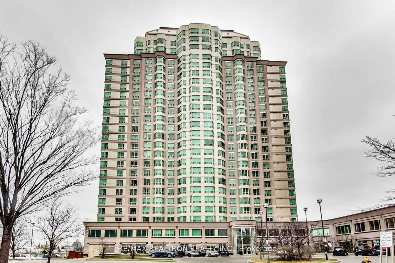 Condo for sale at 612-11 Lee Centre Drive, Toronto, Woburn, M1H 3J5 - MLS: E11951355