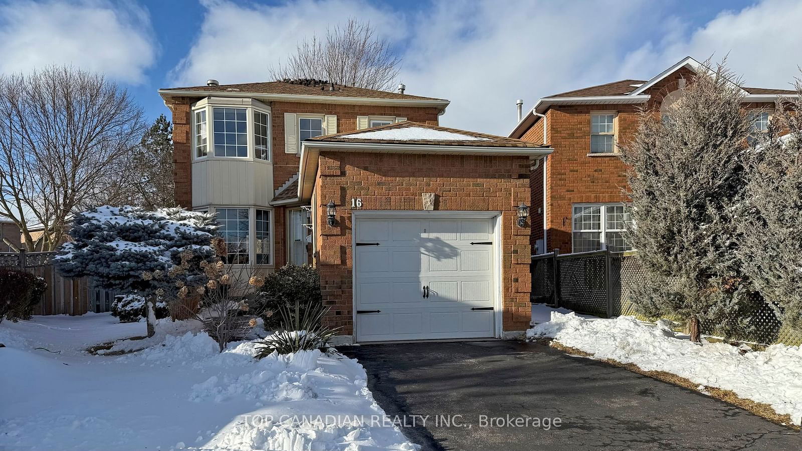 Detached House for sale at 16 Old Colony Drive, Whitby, Pringle Creek, L1R 2A3 - MLS: E11951405