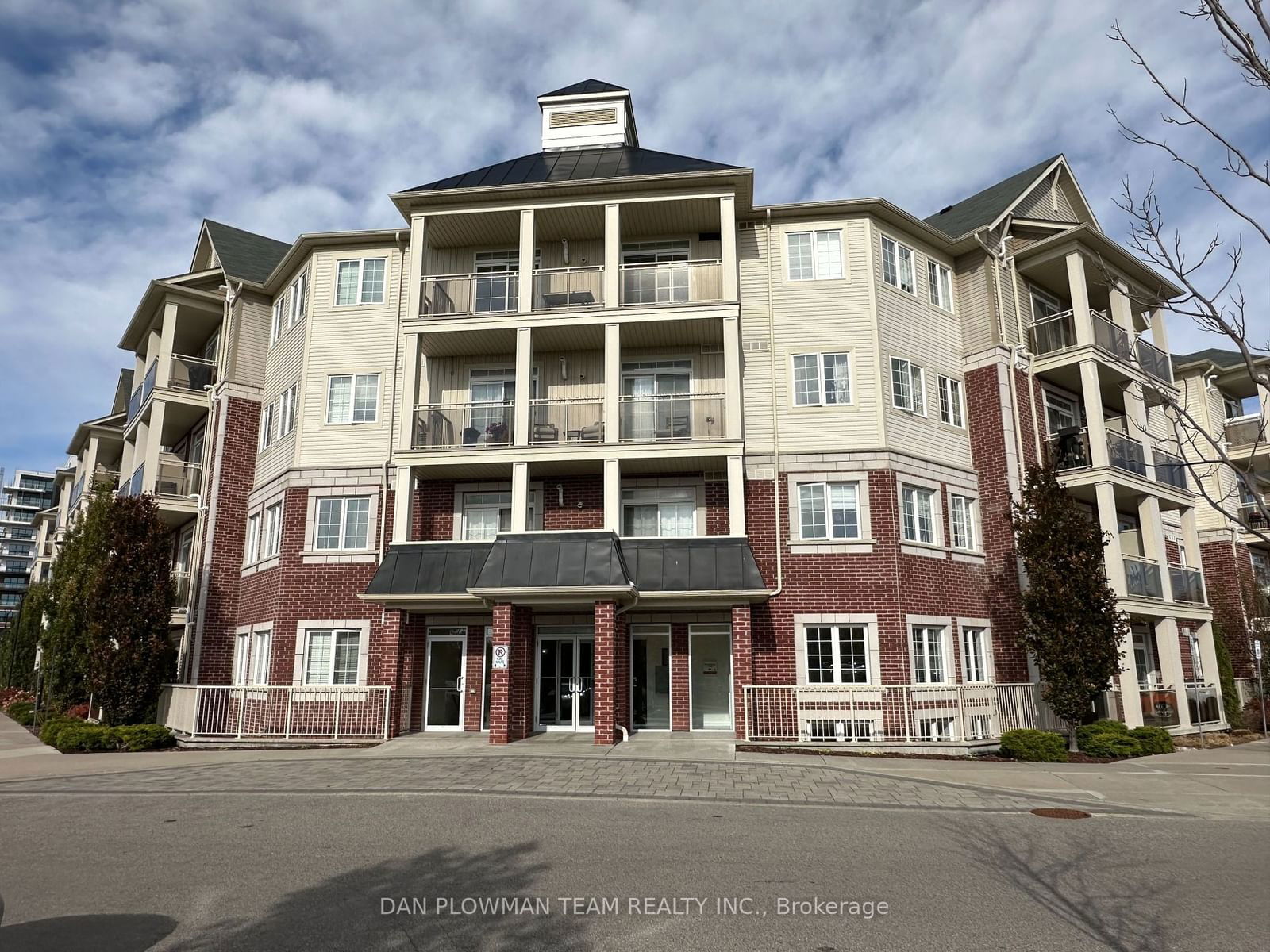 Condo leased at 320-84 Aspen Springs Drive, Clarington, Bowmanville, L1C 0V3 - MLS: E11951558