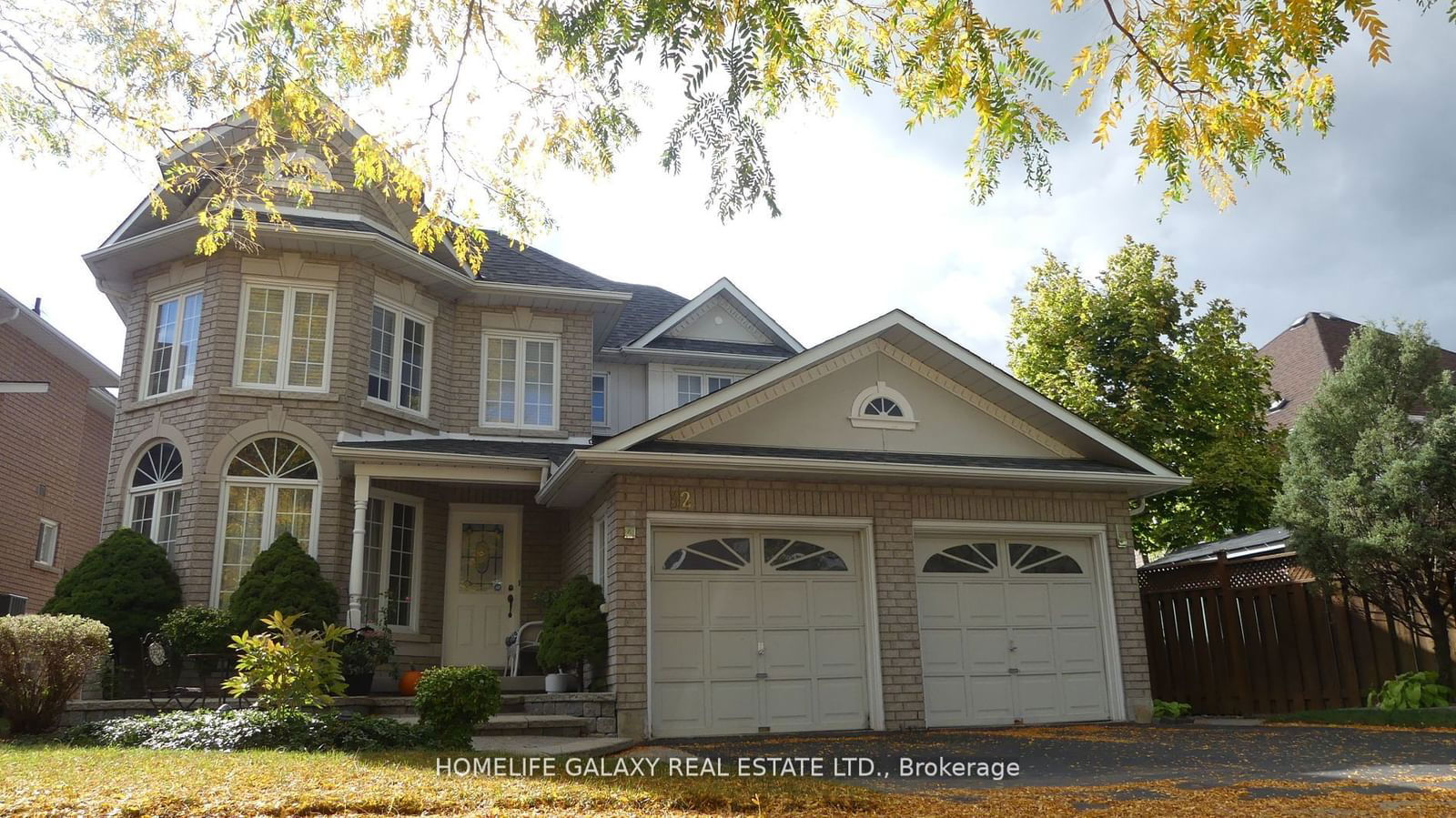 Detached House for lease at 32 Kemp Drive, Ajax, Central West, L1T 4A7 - MLS: E11951608